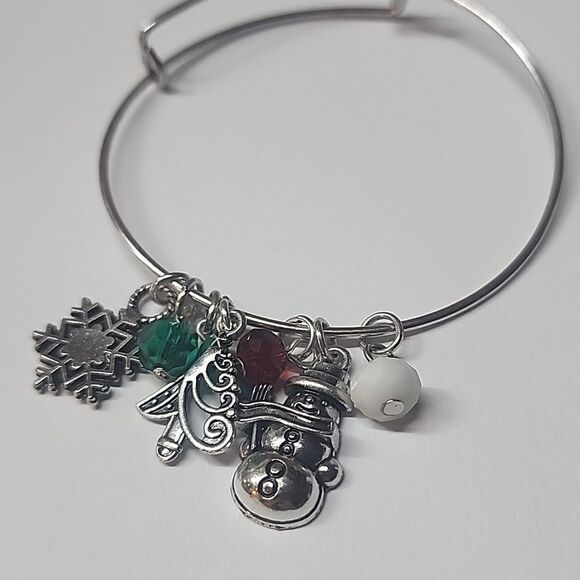 Adjustable Christmas Charm Bangle Bracelet Snowman Snowflake Tree Silver Tone - Picture 2 of 2